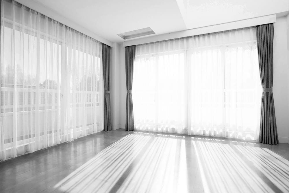 部屋の中でも暑いし、寒い